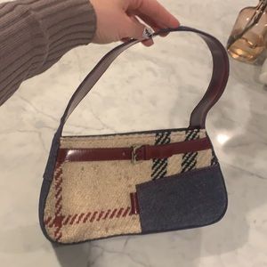 Burberry purse